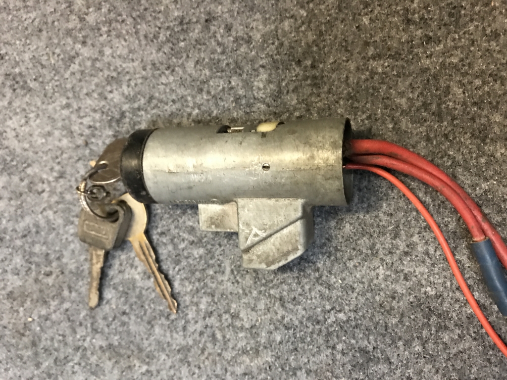 VW Beetle Ignition Housing and Steering Lock 7479 111905851L South