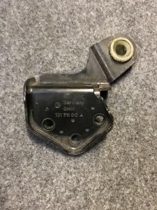 VW T4 Gear Lever Bracket 701711015A