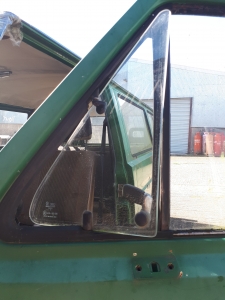 VW T25 Quarter Light Vent Windows