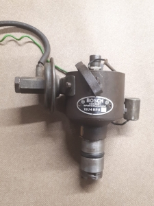 Genuine Bosch VJU4BR8 Distributor